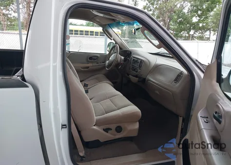 2004 Ford F-150 Heritage Xl/Xlt z USA, uszkodzony, nr VIN 2FTRF18W94CA13848